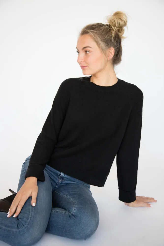 ELEIS COLLECTIVE- The Raglan Crew - Black
