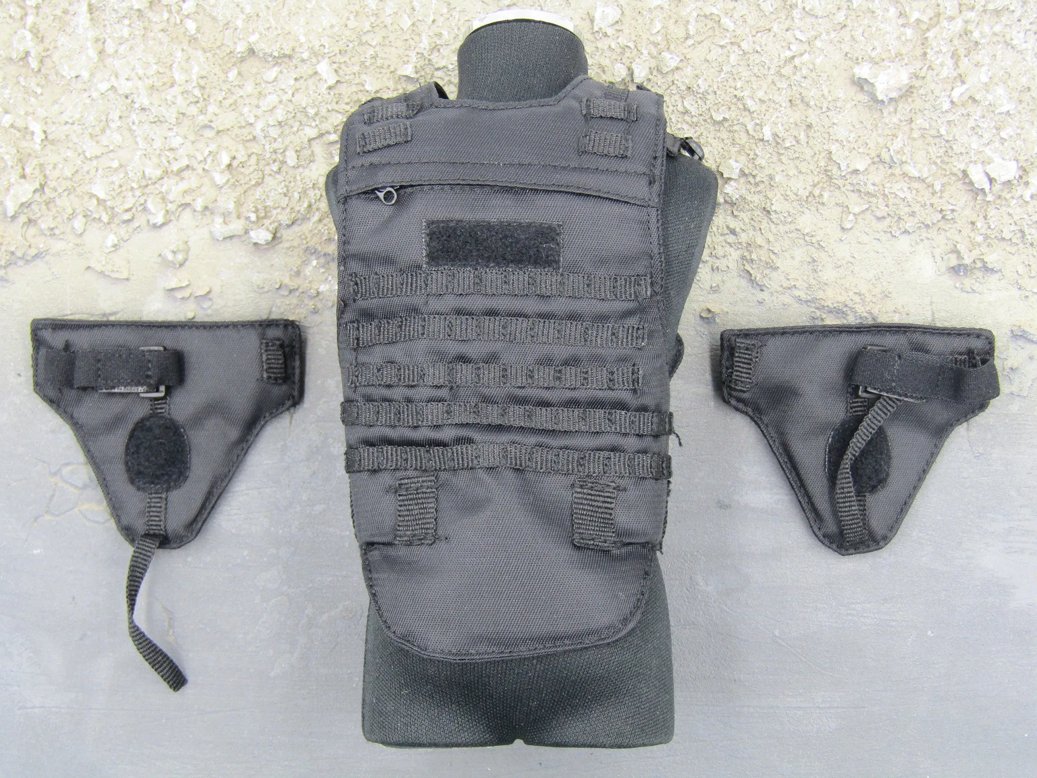 OSN Saturn Police - Black Plate Carrier Vest