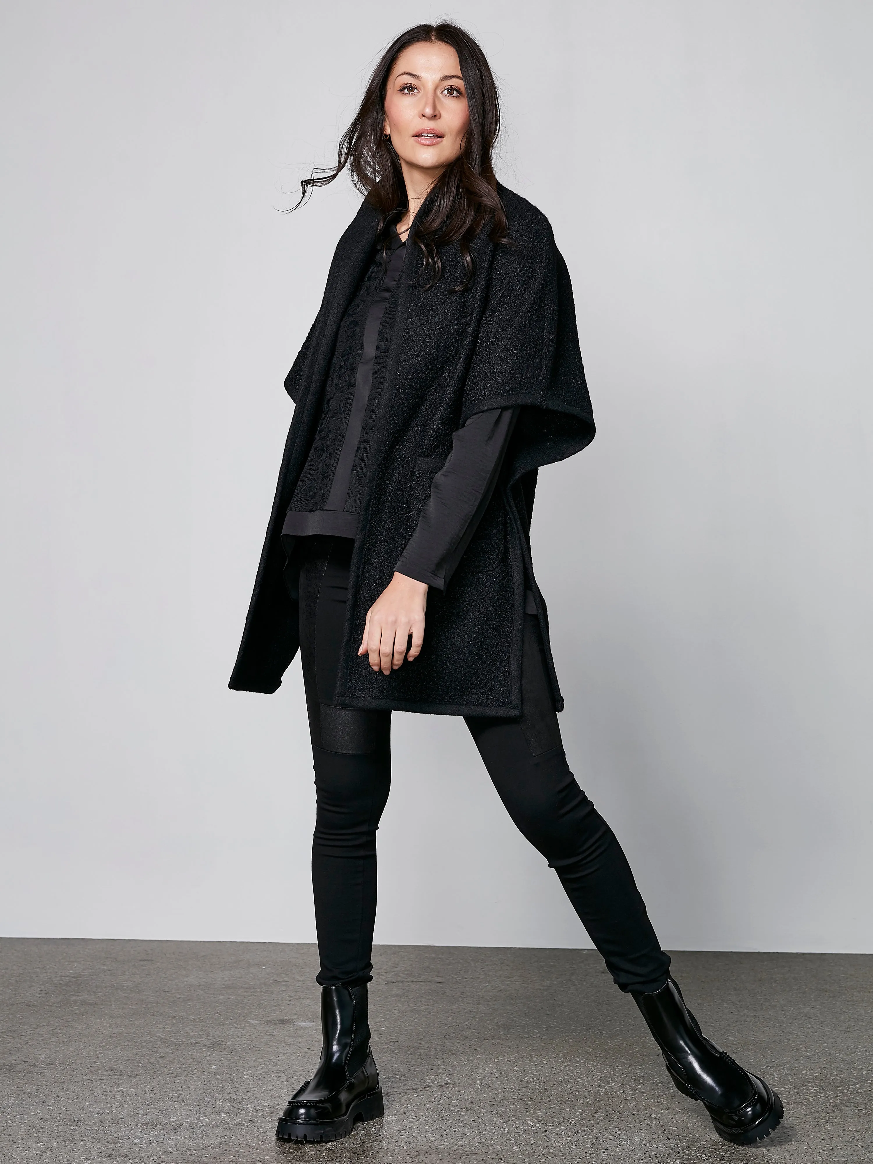XINYI vest - Black